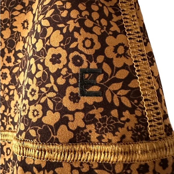 EVERLANE 25” The Perform High Rise Black Breen Floral Ankle Leggings - Picture 6 of 15